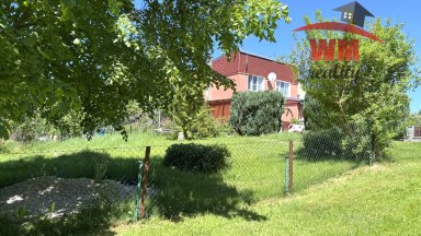 Prodej rodinného domu s velkým pozemkem